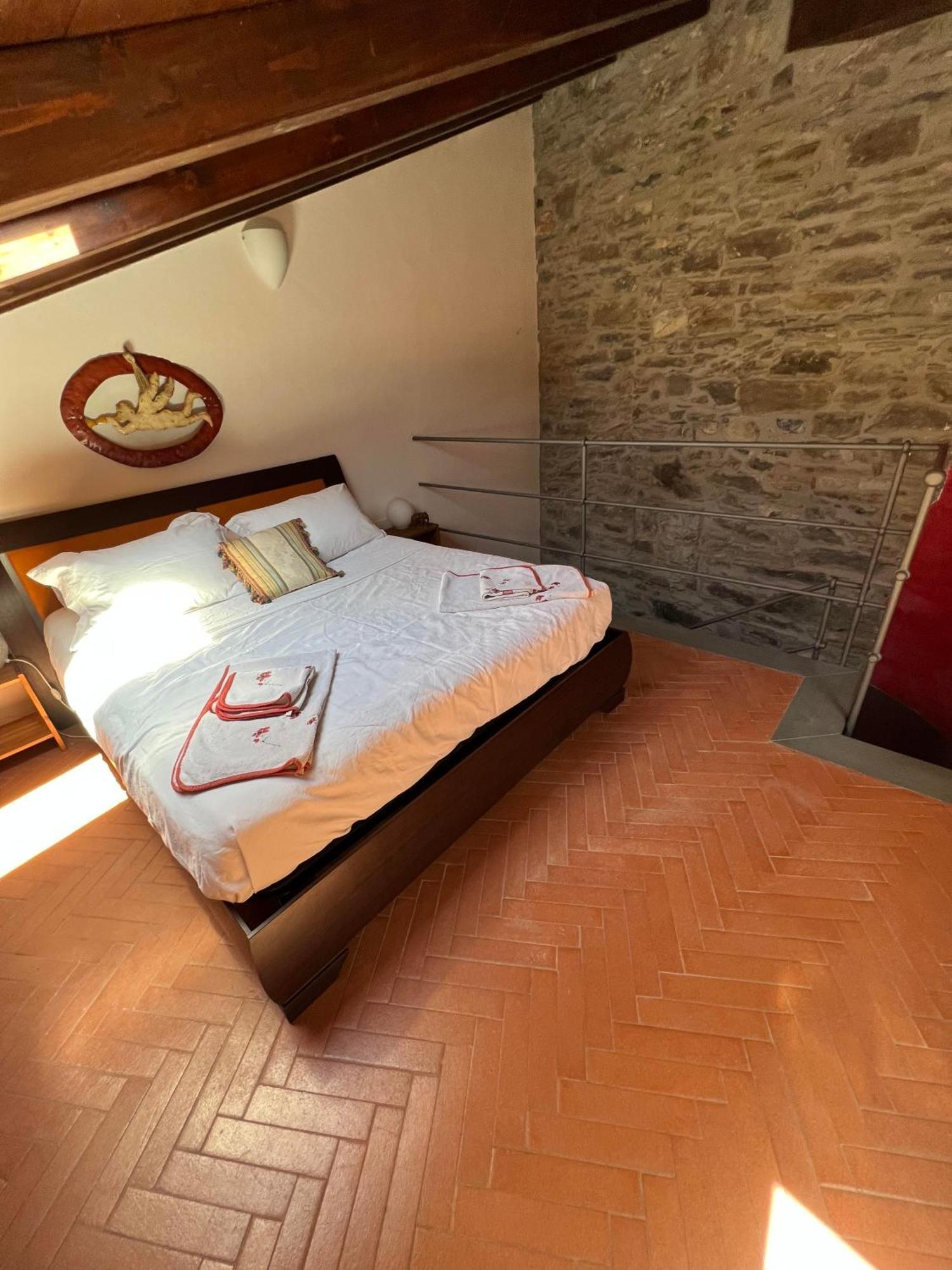 Casa Boru - A Beautiful Fully Restored Spacious House With Fantastic Views Calice al Cornoviglio المظهر الخارجي الصورة