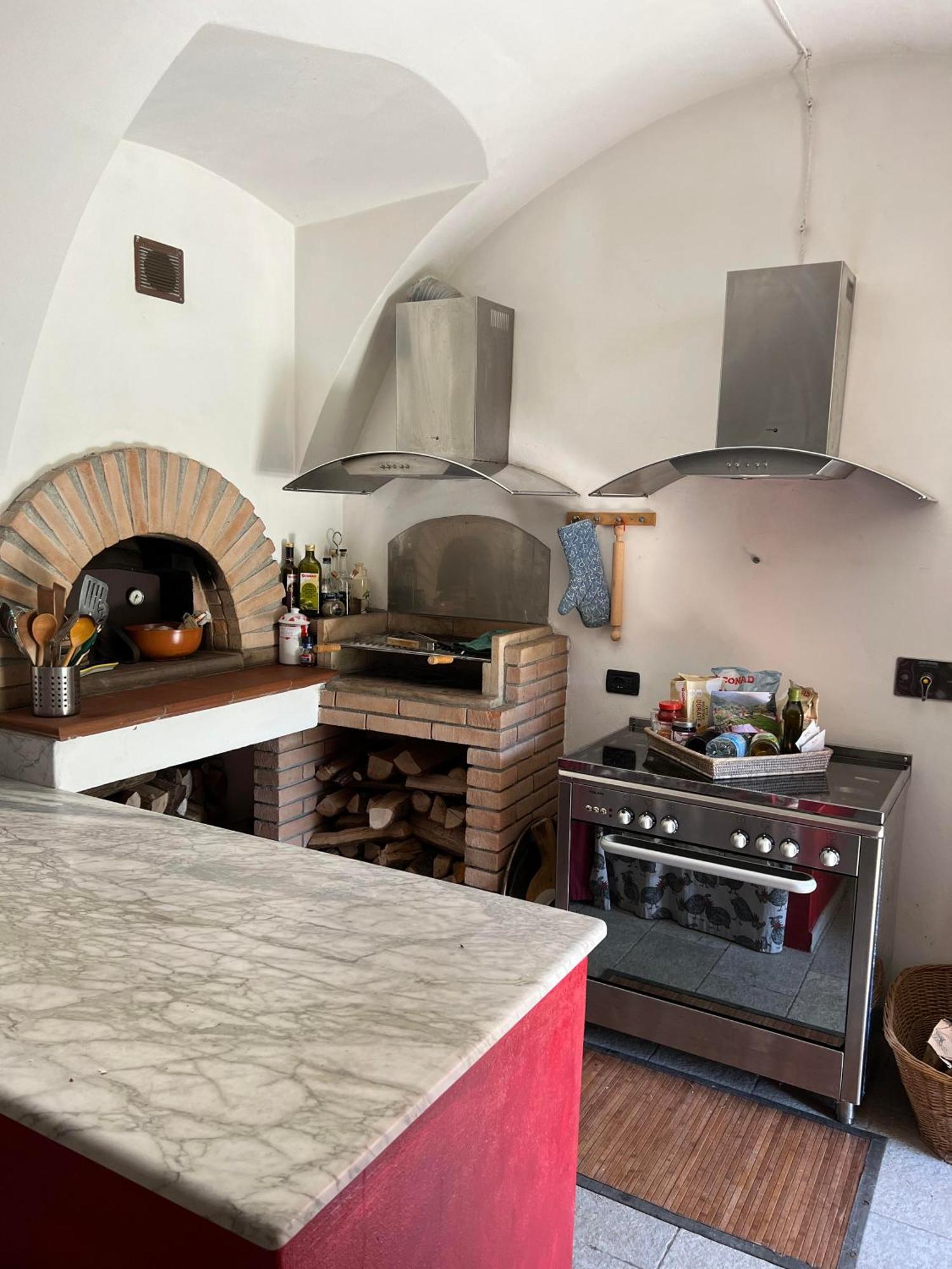 Casa Boru - A Beautiful Fully Restored Spacious House With Fantastic Views Calice al Cornoviglio المظهر الخارجي الصورة